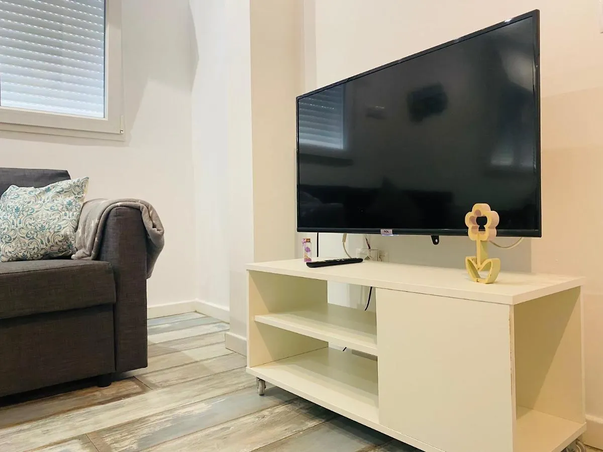 Bonito Apartamento En 2º Linea De Playa & Parking Málaga