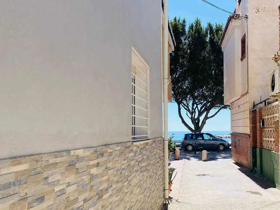 Bonito Apartamento En 2º Linea De Playa & Parking Málaga 0*,  España